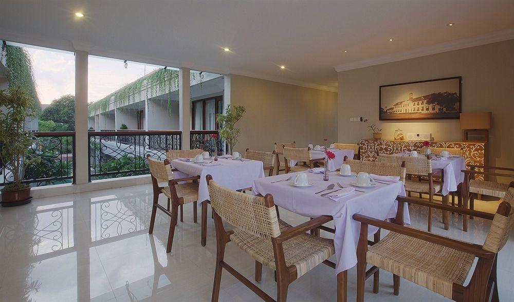 Seminyak Lagoon All Suites Hotel Exterior photo