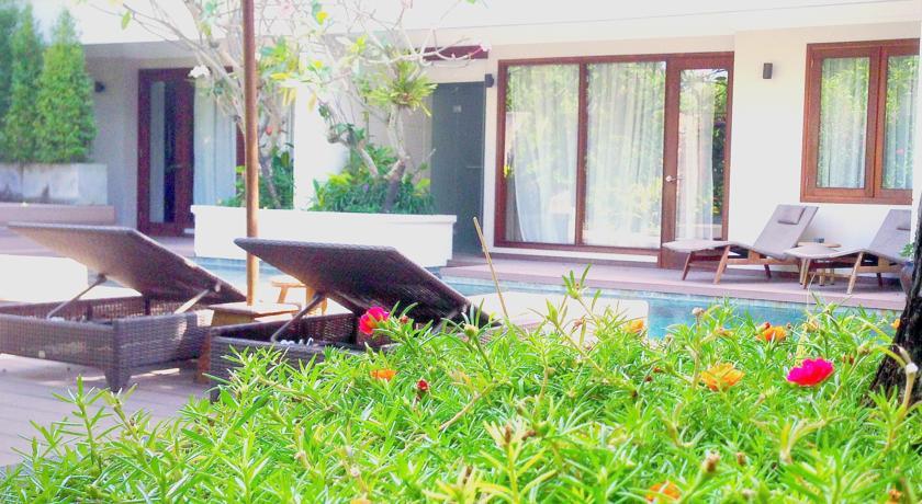 Seminyak Lagoon All Suites Hotel Exterior photo