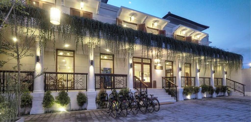 Seminyak Lagoon All Suites Hotel Exterior photo