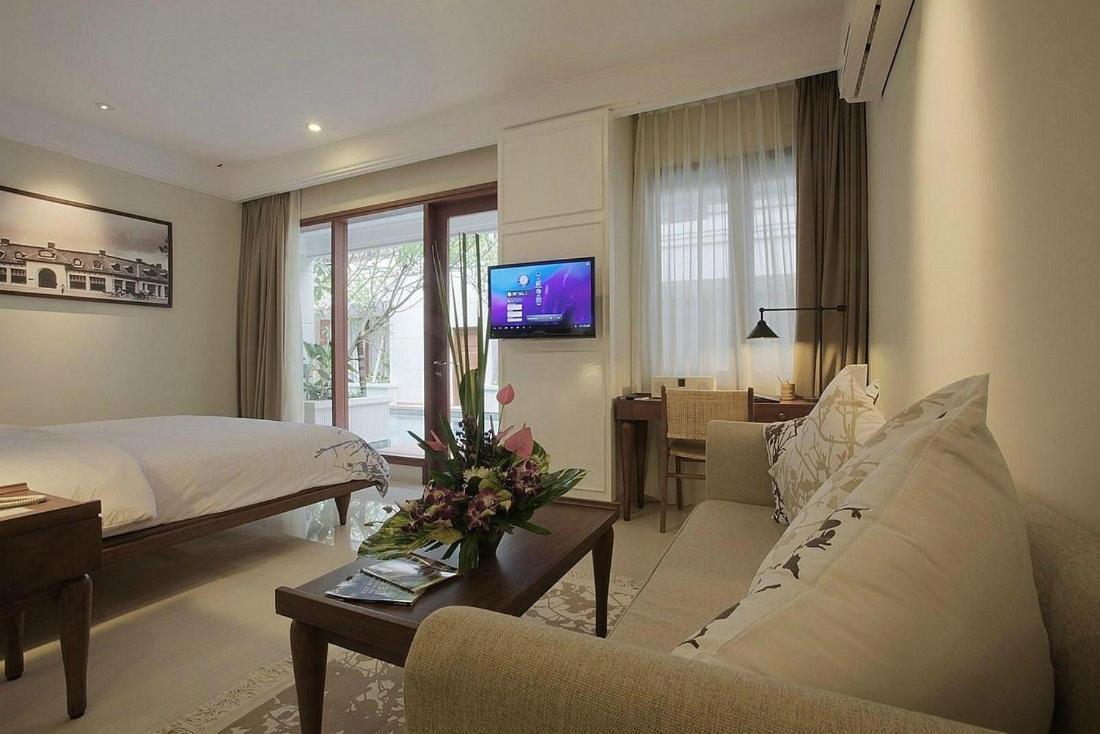 Seminyak Lagoon All Suites Hotel Exterior photo